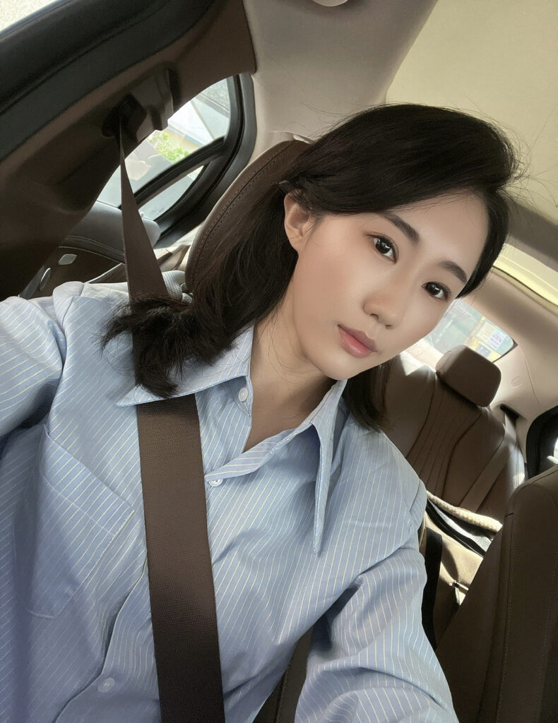 Outdoor photo showing all-day glow after Dermall Matrix sheet mask